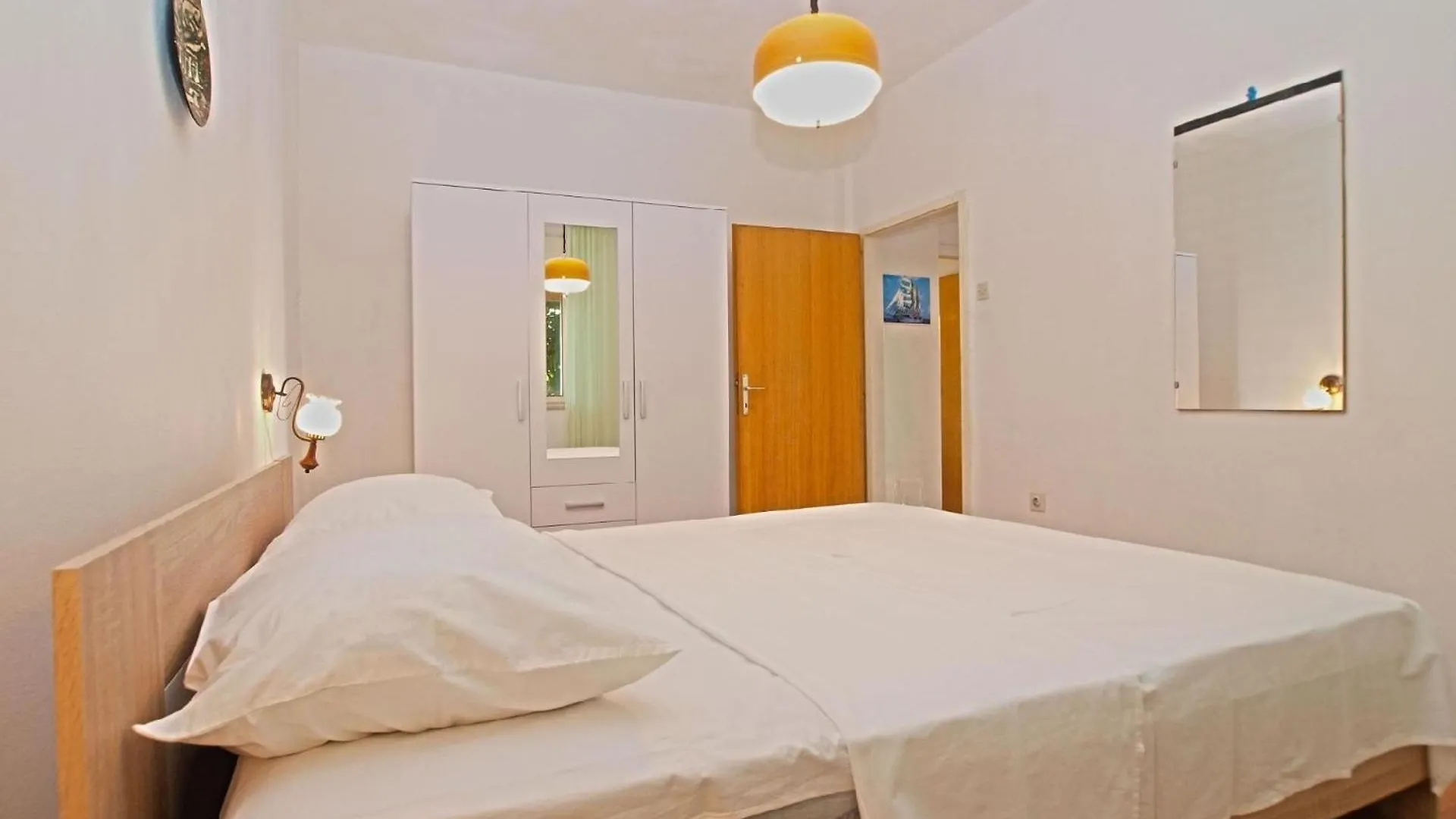 Ferienhaus Fuer 12 Personen Ca 150 Qm In Banjole, Istrien Istrische Riviera 0*, באניולה